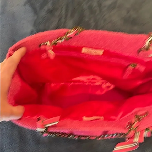 Goldie Pink Shoulder Bag with Chain-Link Handles and Decorative Embellishment - Picture 7 of 12